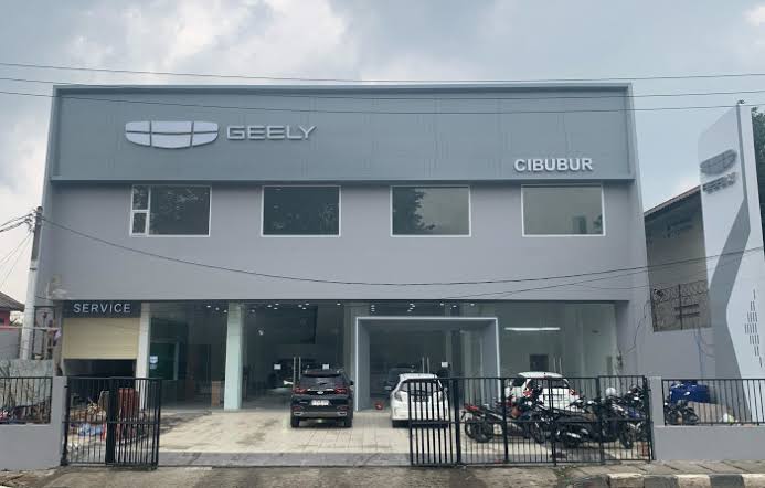 GEELY CIBUBUR